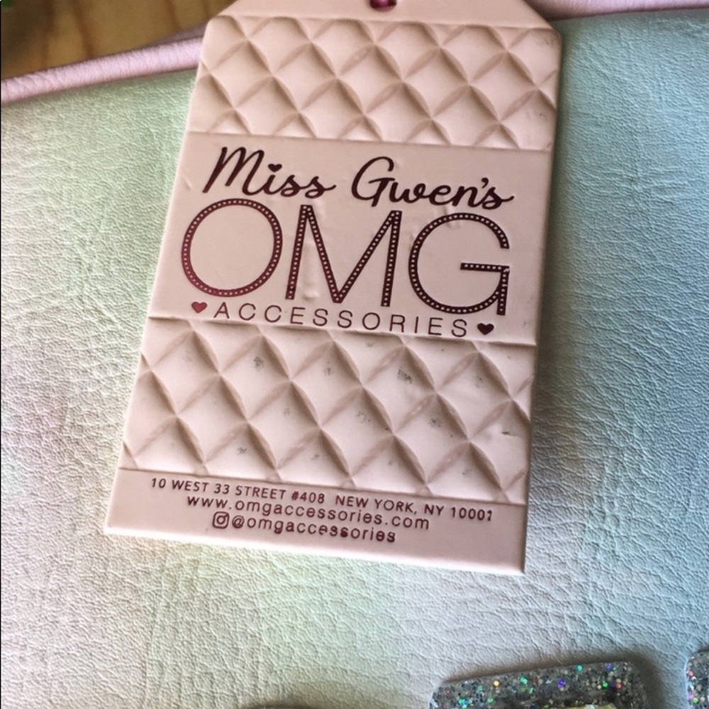 Miss Gwen Love Tie Dye Lunch Bag - Picture 10 of 15